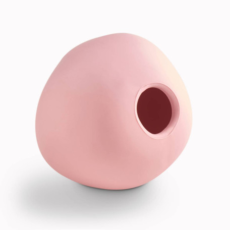 Игрушка мячик с отверстием для лакомств Wobble Ball розовый для собак Beco Pets