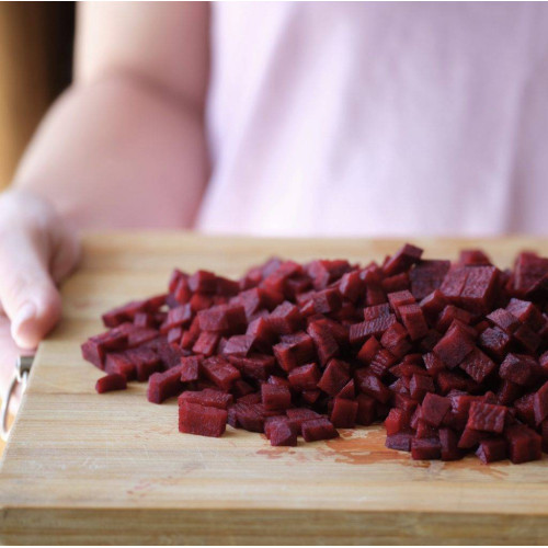 Натуральний топер (вітамінна та смакова добавка) для собак Cooka's Cookies Сушені шматочки з буряку 130 г